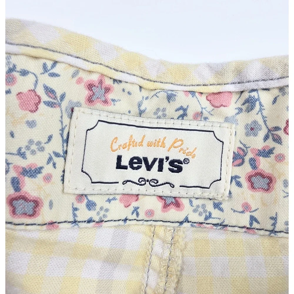 Levis these levi